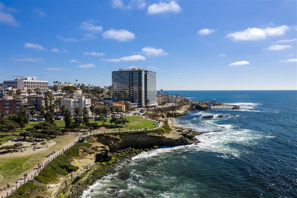 KHU CHUNG CƯ 10 CĂN HỘ TẠI LA JOLLA, CA 92037